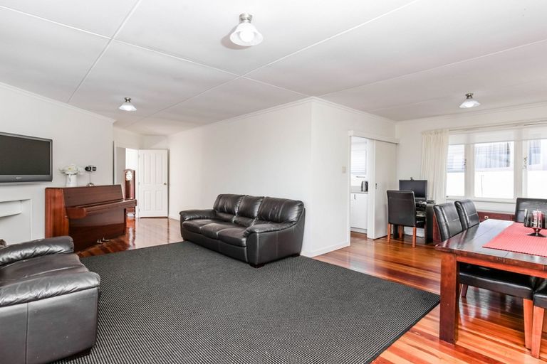 Photo of property in 11 Dickey Street, New Windsor, Auckland, 0600