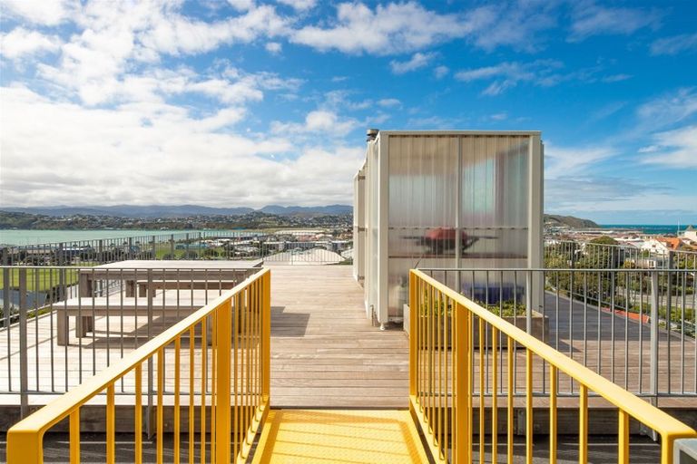 Photo of property in 6 Crawford Road, Kilbirnie, Wellington, 6022