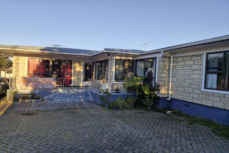 Photo of property in 318 Massey Road, Mangere East, Auckland, 2024