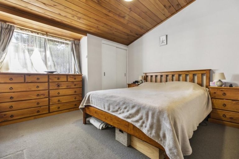 Photo of property in 108b Colwill Road, Massey, Auckland, 0614