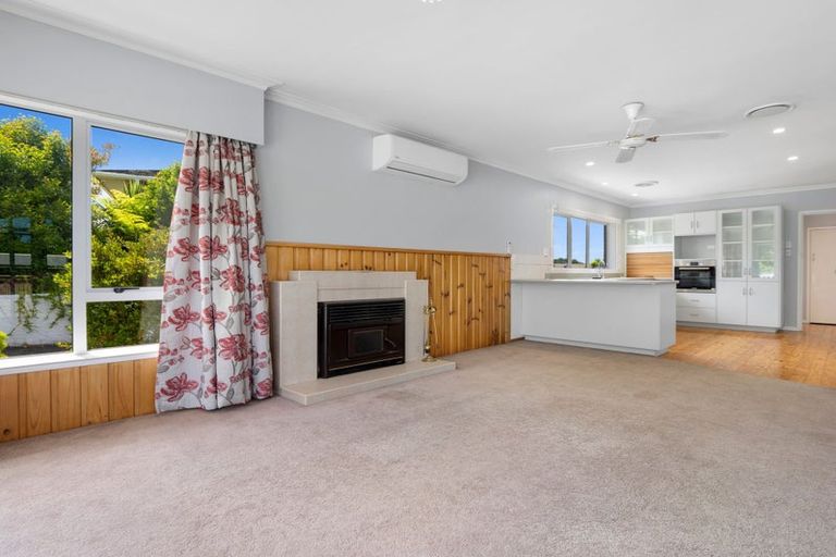 Photo of property in 95 Kitchener Road, Waiuku, 2123