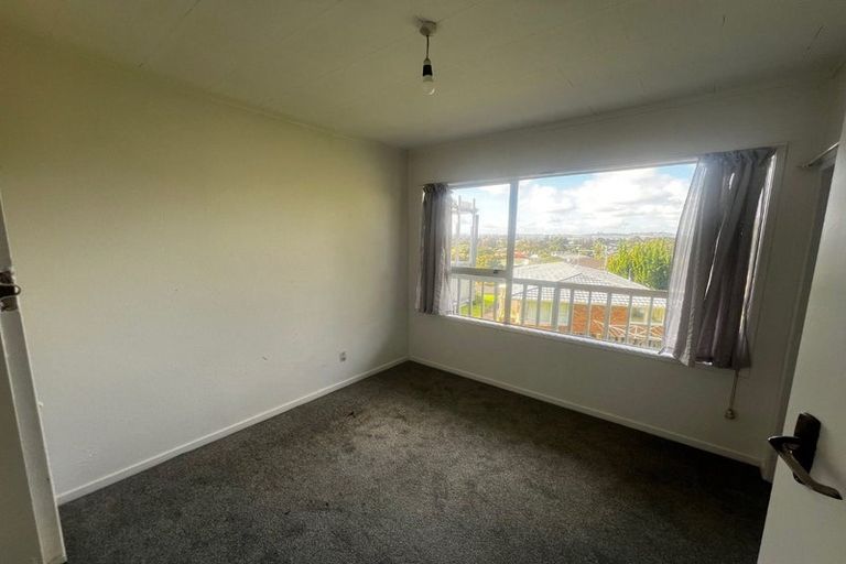 Photo of property in 279 Pakuranga Road, Pakuranga Heights, Auckland, 2010