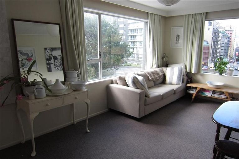 Photo of property in Adelphi Apartments, 183 The Terrace, Wellington Central, Wellington, 6011
