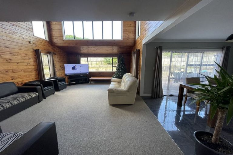 Photo of property in 27 Charles Prevost Drive, The Gardens, Auckland, 2105
