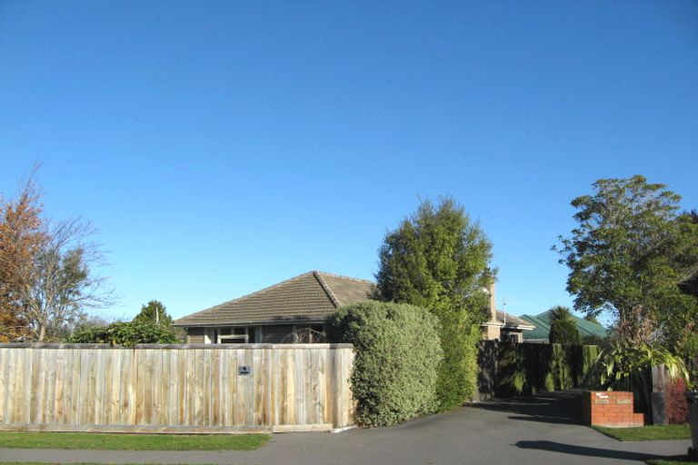 Photo of property in 66a Winters Road, Redwood, Christchurch, 8051