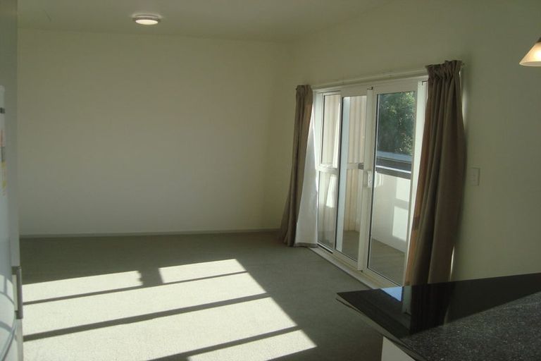 Photo of property in 10 Douglas Street, Mount Cook, Wellington, 6021