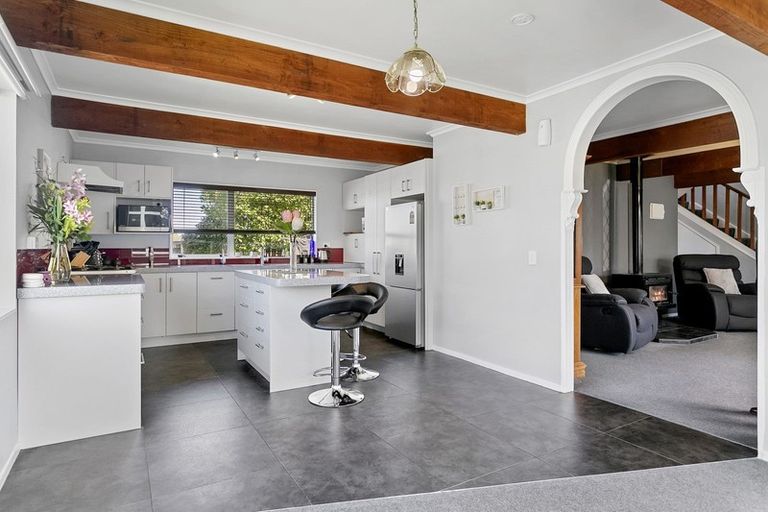 Photo of property in 2/27 Tobin Place, Richmond Heights, Taupo, 3330