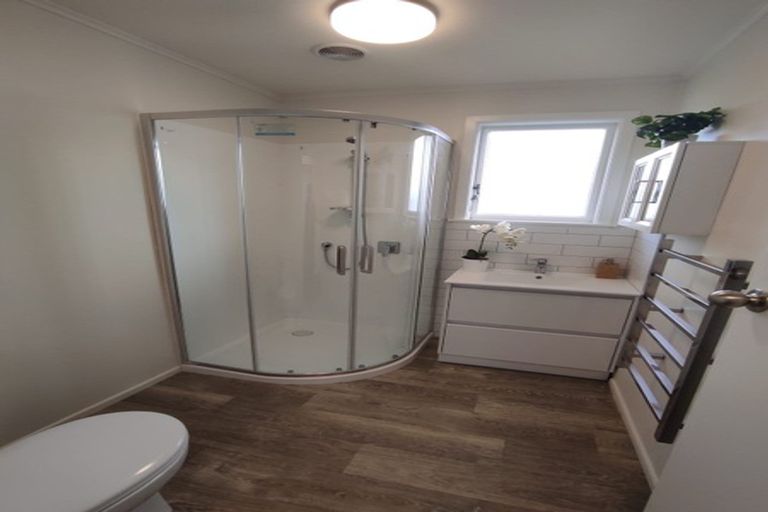 Photo of property in 1/452 Swanson Road, Ranui, Auckland, 0612