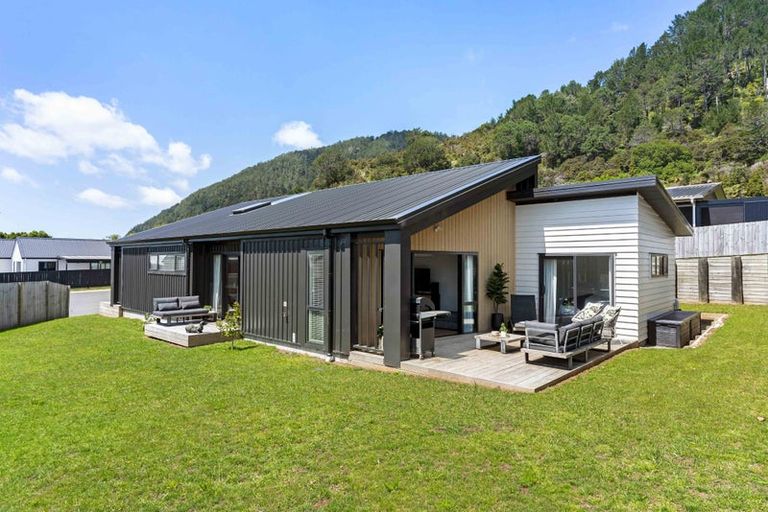 Photo of property in 9 Lynette Place, Pauanui, 3579