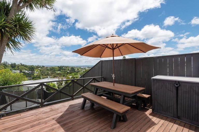 Photo of property in 1/38 Birkdale Road, Birkdale, Auckland, 0626