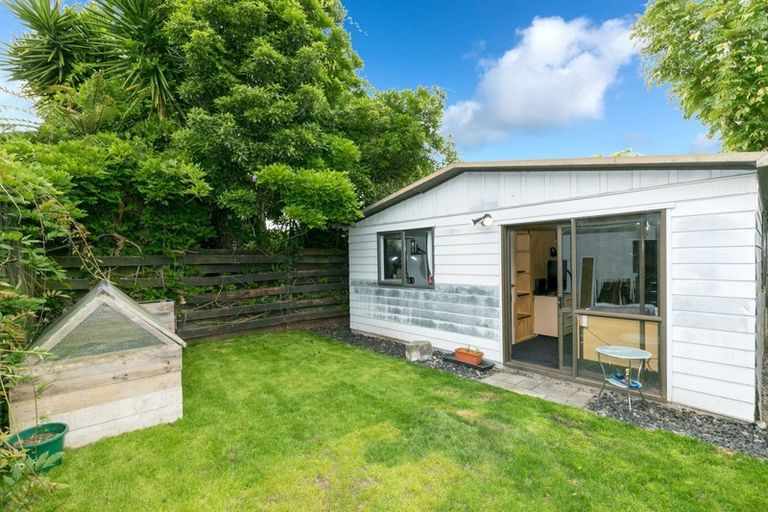 Photo of property in 49c Mahoe Street, Melville, Hamilton, 3206