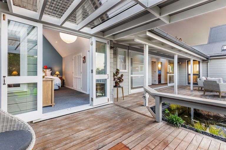 Photo of property in 12 Wairere Road, Torbay, Auckland, 0630