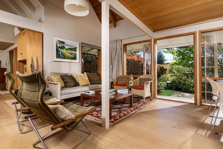 Photo of property in 9 Hunter Crescent, Wanaka, 9305