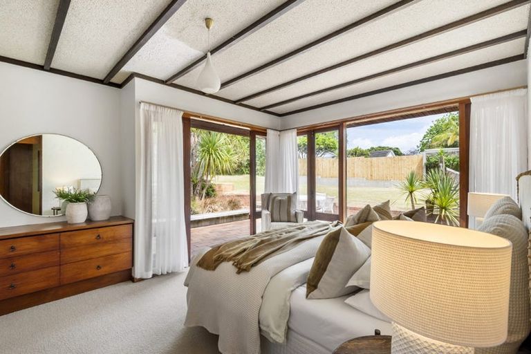 Photo of property in 4 Terrylyn Drive, Hillcrest, Auckland, 0627