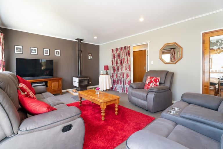Photo of property in 71 Eskdale Road, Papakowhai, Porirua, 5024