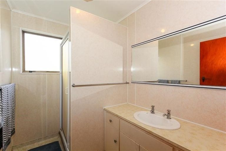 Photo of property in 49 Nevada Drive, Merrilands, New Plymouth, 4312