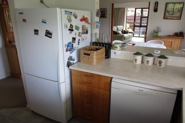 Photo of property in 88 Kapanui Road, Waikanae, 5036
