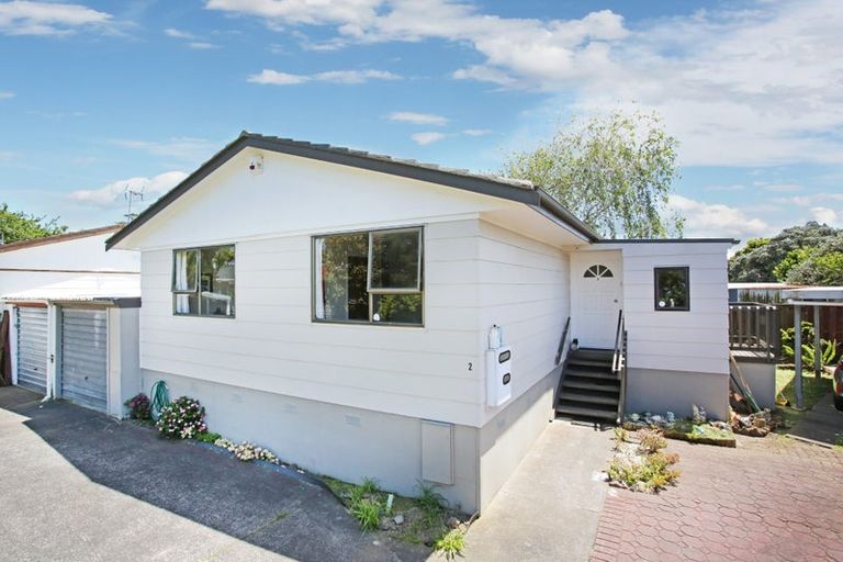 Photo of property in 2/7 Mon Desir Place, Manurewa, Auckland, 2102