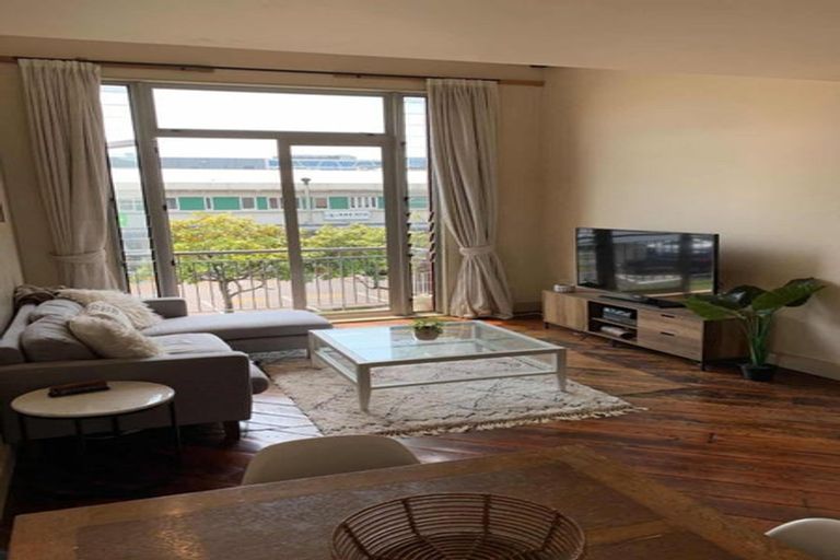 Photo of property in 1b/6 Kingdon Street, Newmarket, Auckland, 1023