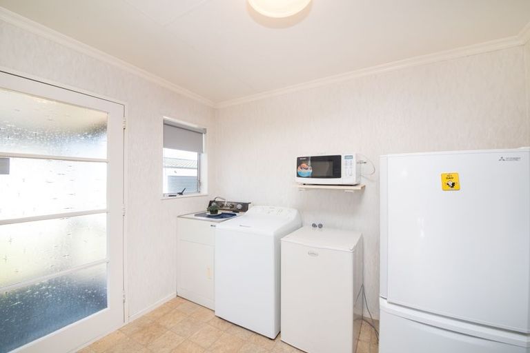 Photo of property in 5 Carter Crescent, Awapuni, Palmerston North, 4412