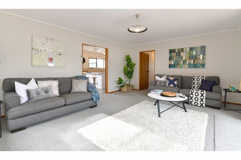 Photo of property in 2/208 Centreway Road, Orewa, 0931