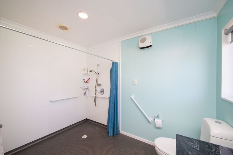 Photo of property in 5 Carter Crescent, Awapuni, Palmerston North, 4412