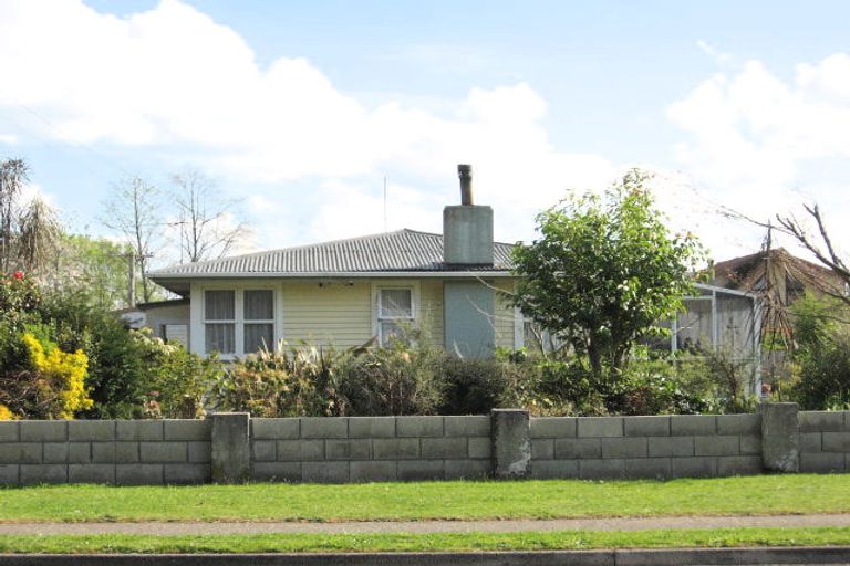 Photo of property in 48 Robinson Avenue, Holdens Bay, Rotorua, 3010