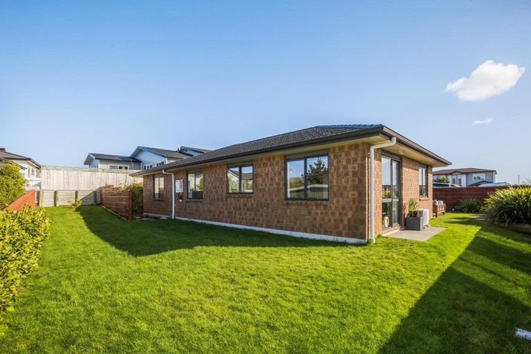 Photo of property in 134 Endeavour Drive, Whitby, Porirua, 5024