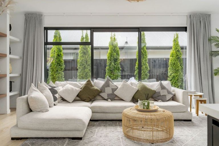 Photo of property in 37 Kohunga Crescent, Bottle Lake, Christchurch, 8083