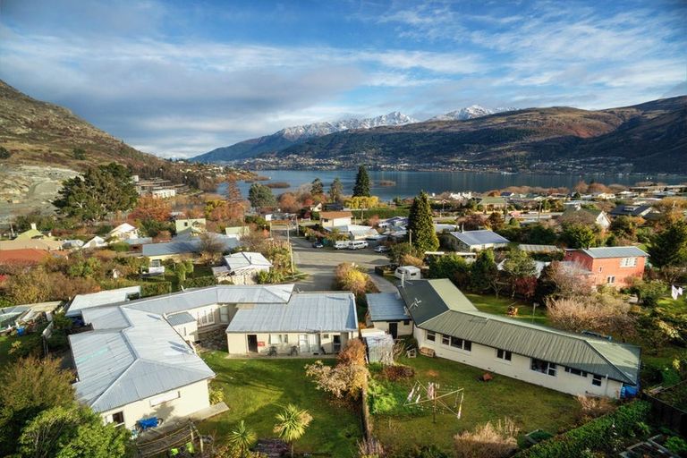 Photo of property in 9 Southberg Avenue, Frankton, Queenstown, 9300