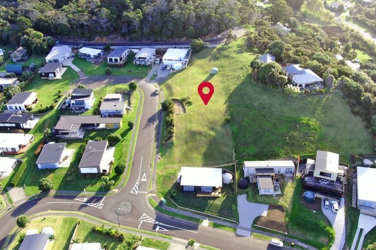 Photo of property in 8 Ross Place, Whiritoa, Whangamata, 3691