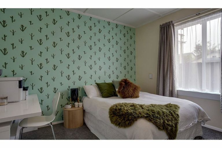 Photo of property in 61 Avenue Road, West End, Timaru, 7910