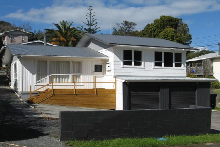 Photo of property in 24 Memorial Drive, Parahaki, Whangarei, 0112