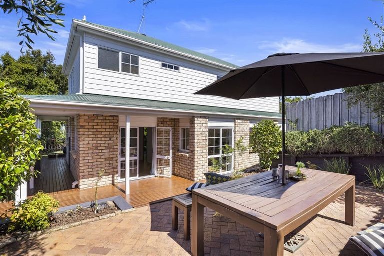 Photo of property in 1/71 Wellington Street, Howick, Auckland, 2014