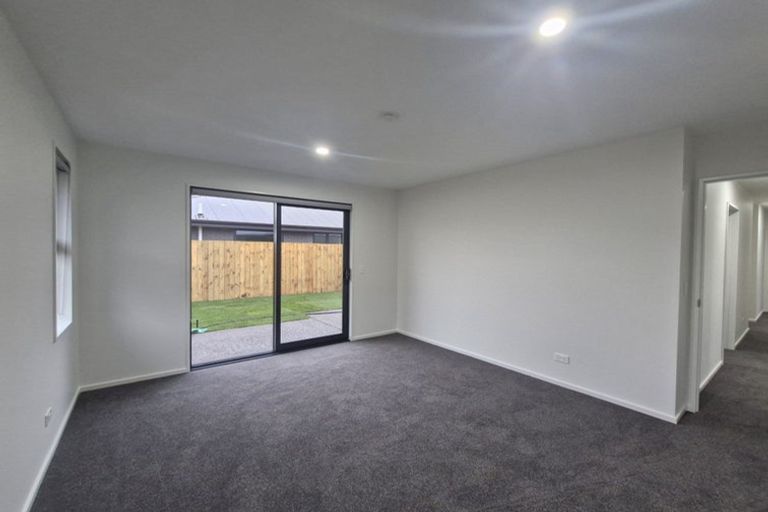 Photo of property in 124 Kennedys Bush Road, Halswell, Christchurch, 8025