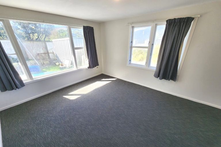 Photo of property in 66 Owhiro Bay Parade, Owhiro Bay, Wellington, 6023