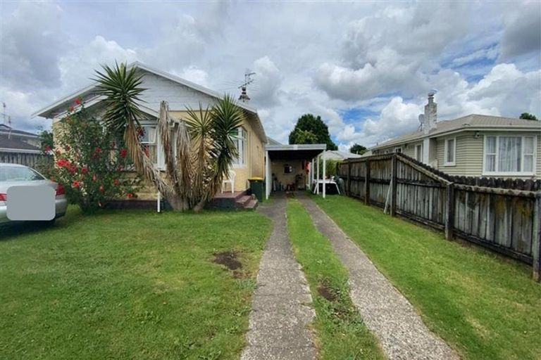 Photo of property in 1/87 Manuroa Road, Takanini, 2112