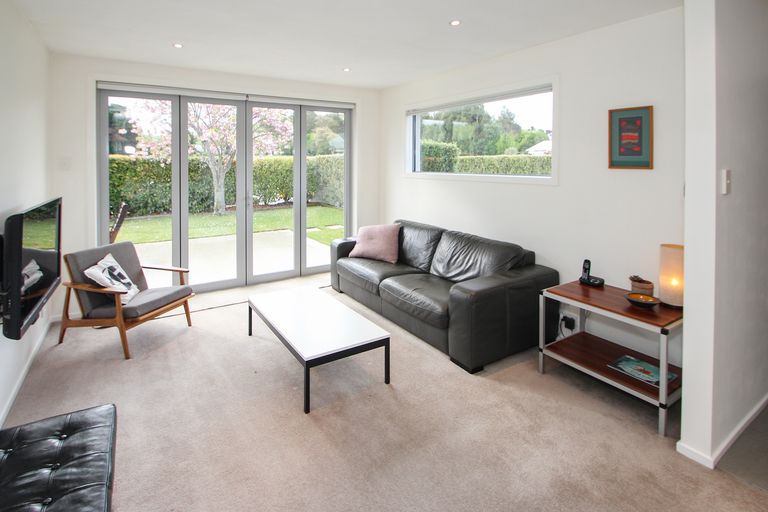 Photo of property in 13 Kenilworth Road, Oamaru North, Oamaru, 9400