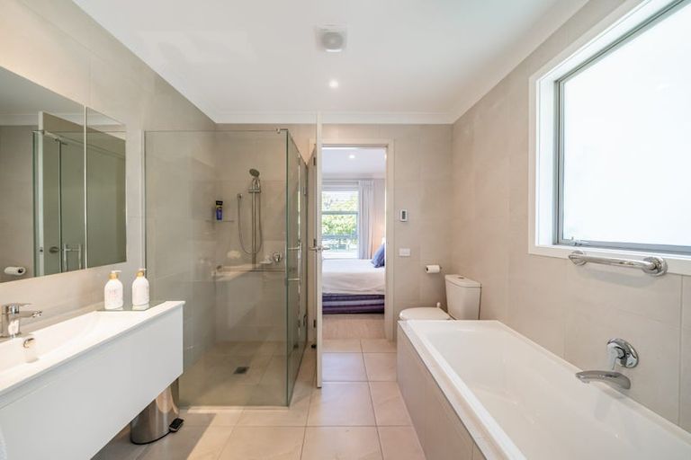 Photo of property in 6 Bateson Way, Heretaunga, Upper Hutt, 5018