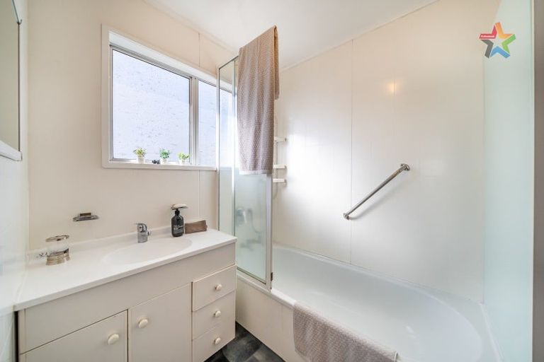 Photo of property in 10a Elizabeth Street, Moera, Lower Hutt, 5010