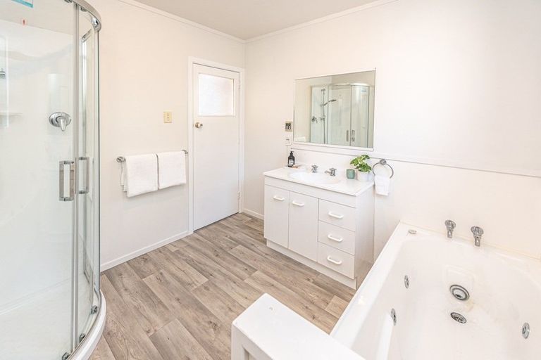 Photo of property in 74c Cornfoot Street, Castlecliff, Whanganui, 4501