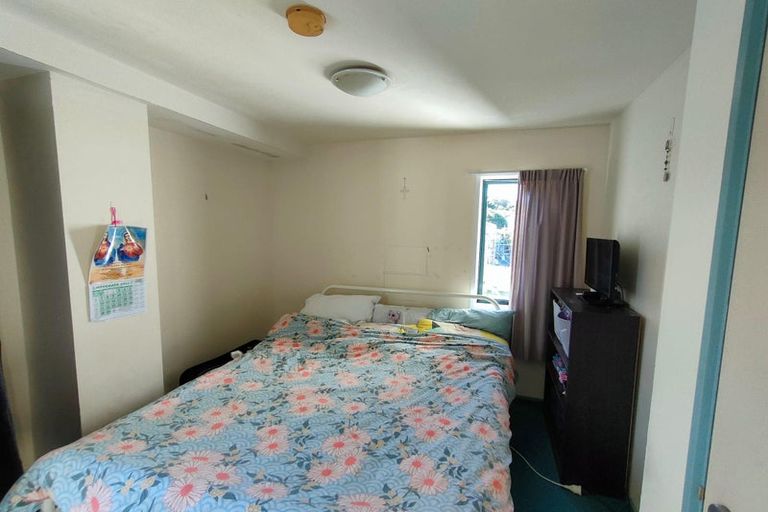 Photo of property in Palm Grove Apartments, 2/13c Palm Grove, Berhampore, Wellington, 6023