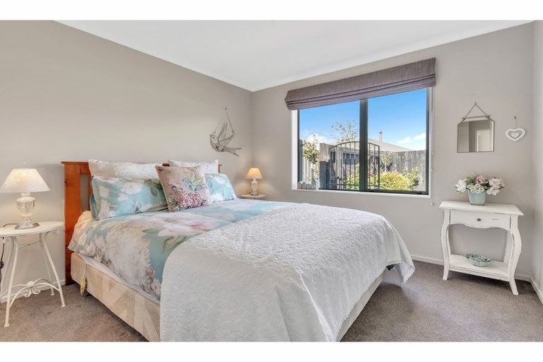 Photo of property in 8 Kereru Close, Oxford, 7430