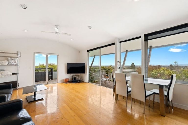 Photo of property in 23 Overdale Drive, Cashmere, Christchurch, 8022