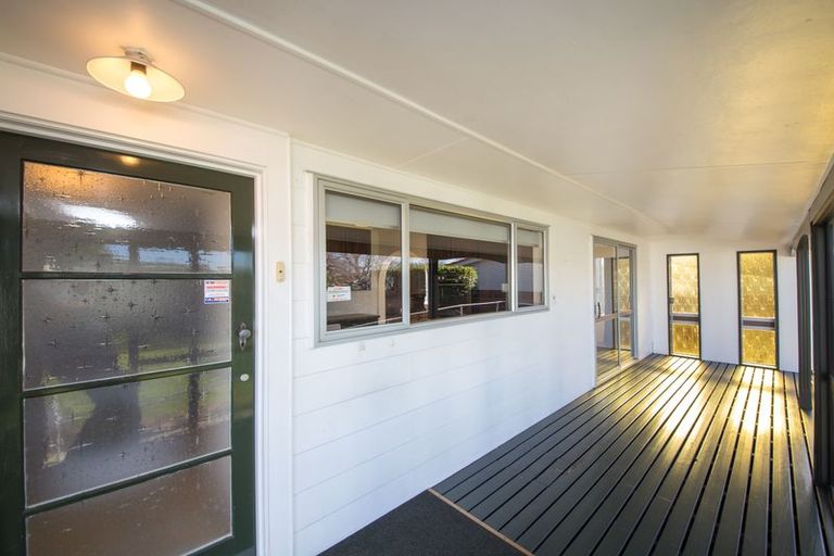 Photo of property in 5 Carter Crescent, Awapuni, Palmerston North, 4412