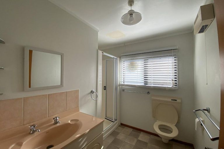 Photo of property in 54a Scott Road, Stanmore Bay, Whangaparaoa, 0932