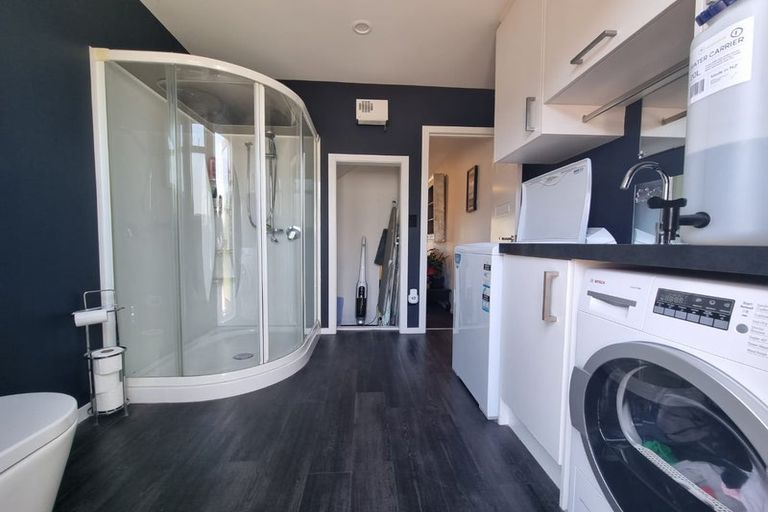 Photo of property in 2/33 Searells Road, Strowan, Christchurch, 8052