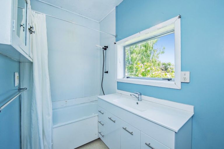 Photo of property in 10 Spring Place, Leeston, 7632