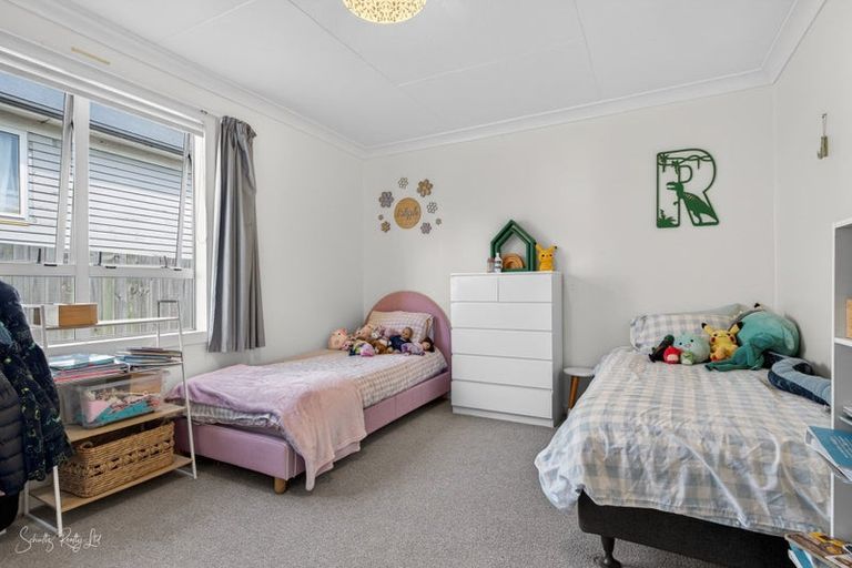 Photo of property in 20 View Street, Maungaturoto, 0520