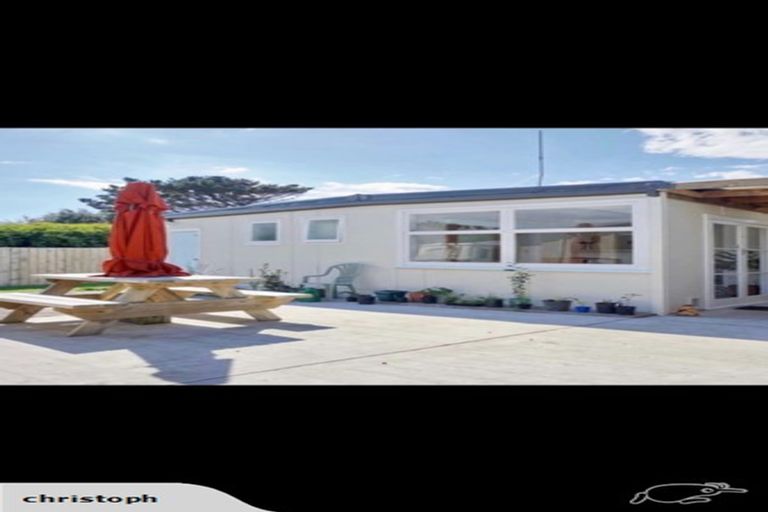 Photo of property in 110 Pukehina Parade, Pukehina, Te Puke, 3189